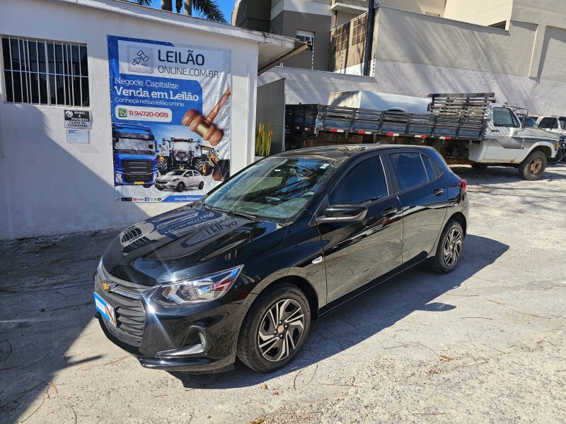 veja o vídeo!! CHEV/ONIX 10MT LT2; 2024/2025; PRETA; ALCO./GASOL. - FUNC. - IPVA 2026 OK - APROX. 9.850KM - FIPE APROX.: R$ 73.211,00