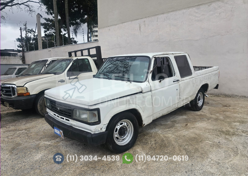 GM/CHEVROLET C1503; 1986/1987; BRANCA; DIESEL; CABINE DUPLA - NÃO FUNCIONA