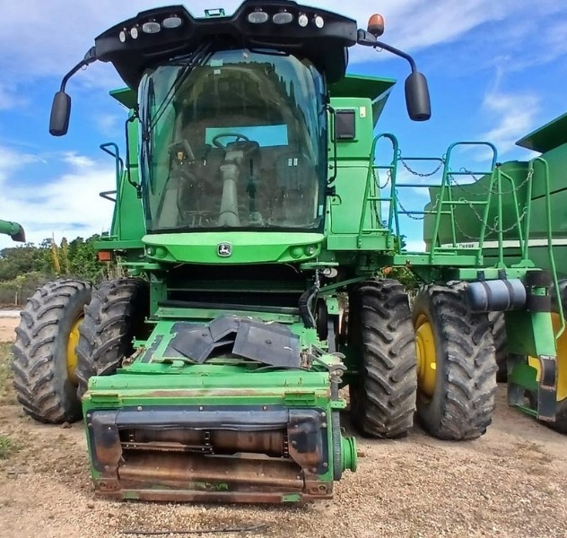 COLHEITADEIRA DE GRÃOS C/ PLATAFORMA JOHN DEERE S660, ANO: 2014, SÉRIE: 1CQS660AJE0090261 (REF: RITM0972161) - (VEJA CHECK LIST) - LOC. SÃO DESIDÉRIO/BA