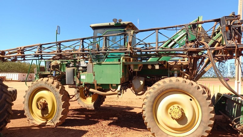 PULVERIZADOR JOHN DEERE 4730, ANO: 2012, SÉRIE: 1N04730XCC0019963 (REF: RITM1058392) - (VEJA CHECK LIST) - LOC. FORMOSA DO RIO PRETO/BA