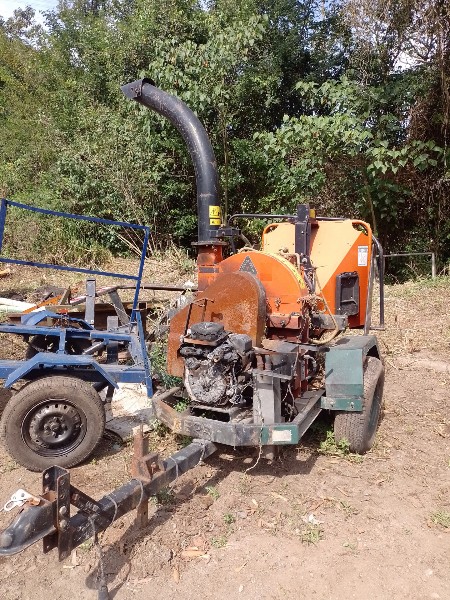 TRITURADOR DE GALHOS E MADEIRA BEAR CAT CH6730H, ANO: 2011, SÉRIE: 9A977J54KBTED1767 - LOC. CAIEIRAS/SP