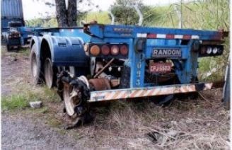  A) Veículo PLACA BSG 1195 - Guarujá/SP, RENAVAM644.210.222. CNPJ do proprietário: 12.656.733/0001-68.DESCRIÇÃO: um SEMI-REBOQUE marca/modelo REB/Randon RQBSCO, na cor azul, ano de fabricação/modelo 1995/1996,tipo 