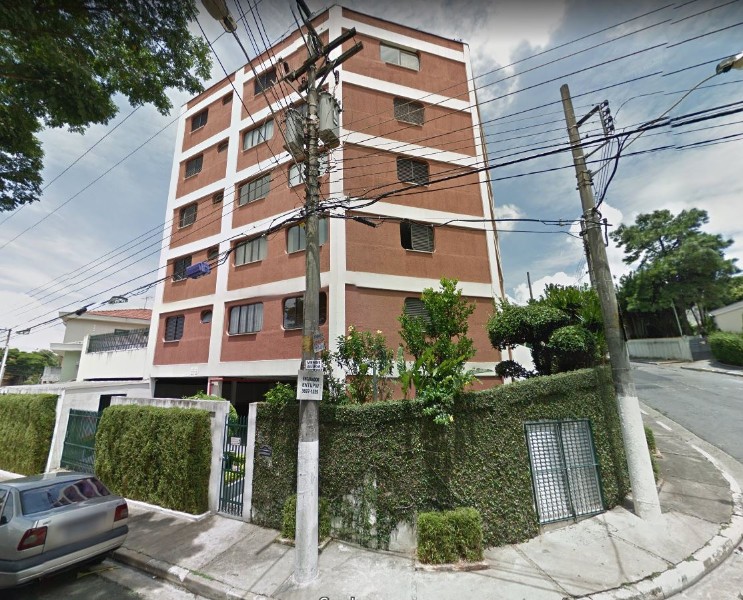  IMÓVEL DE MATRÍCULA Nº 55.309 DO 1º CARTÓRIO DE REGISTRO DE IMÓVEIS DEOSASCO-SP, CONTRIBUINTE: 23242.42.07.0105.01.004.02 (Av.09). DESCRIÇÃO: Apartamentonº 21, localizado no 1º andar do Edifício Portal do Jardim Ester, situado na Rua Fagundes Varella nº98, esquina com Avenida Dr. Alberto Schweit